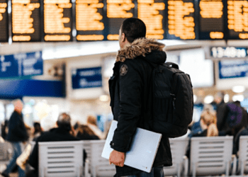 What To Pack When Travelling: A Traveler’s Guide to Packing