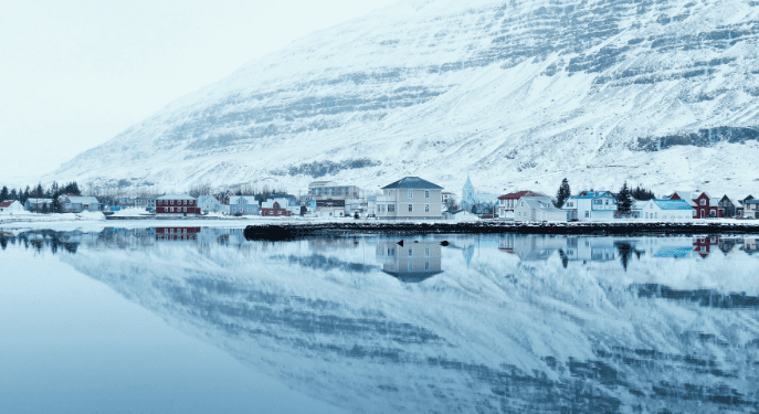 Top 6 Reasons To Visit Iceland This Winter