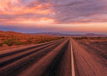 Essential Travel Tips Every Wanderlust Enthusiast Should Know