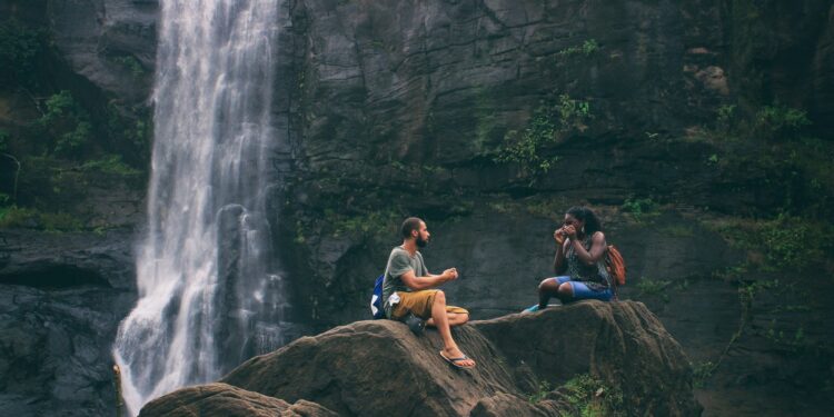 Top 10 Essential Travel Tips for Group Trips